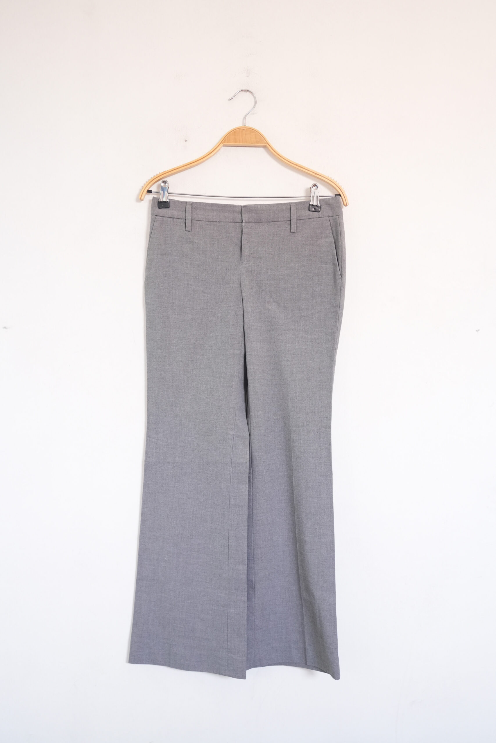 Grey Formal Pant for Women. 