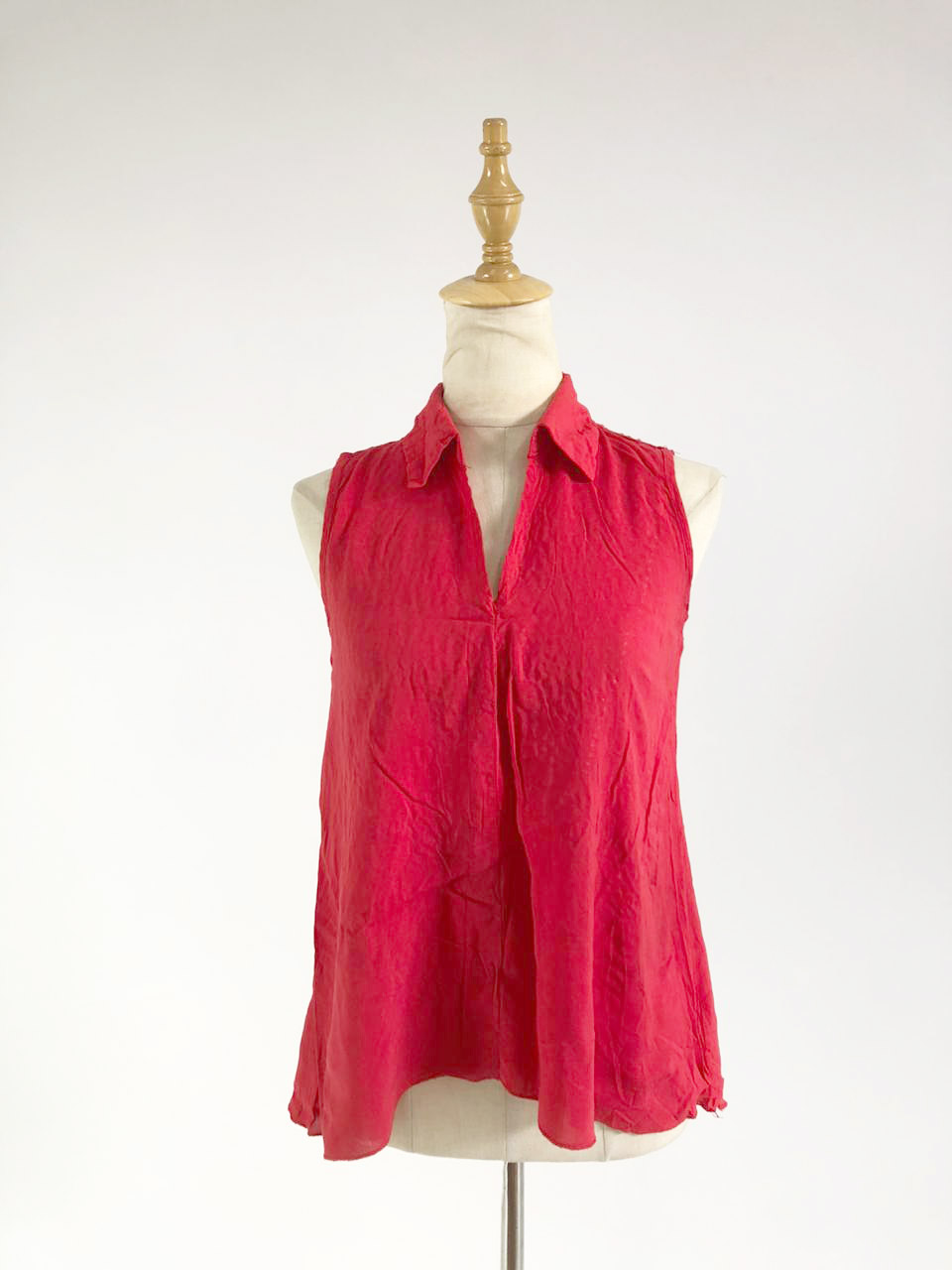 Red Collard Sleeveless Top 